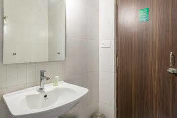 Treebo Golden Pearl Koramangala Hotel Bangalore Exterior photo